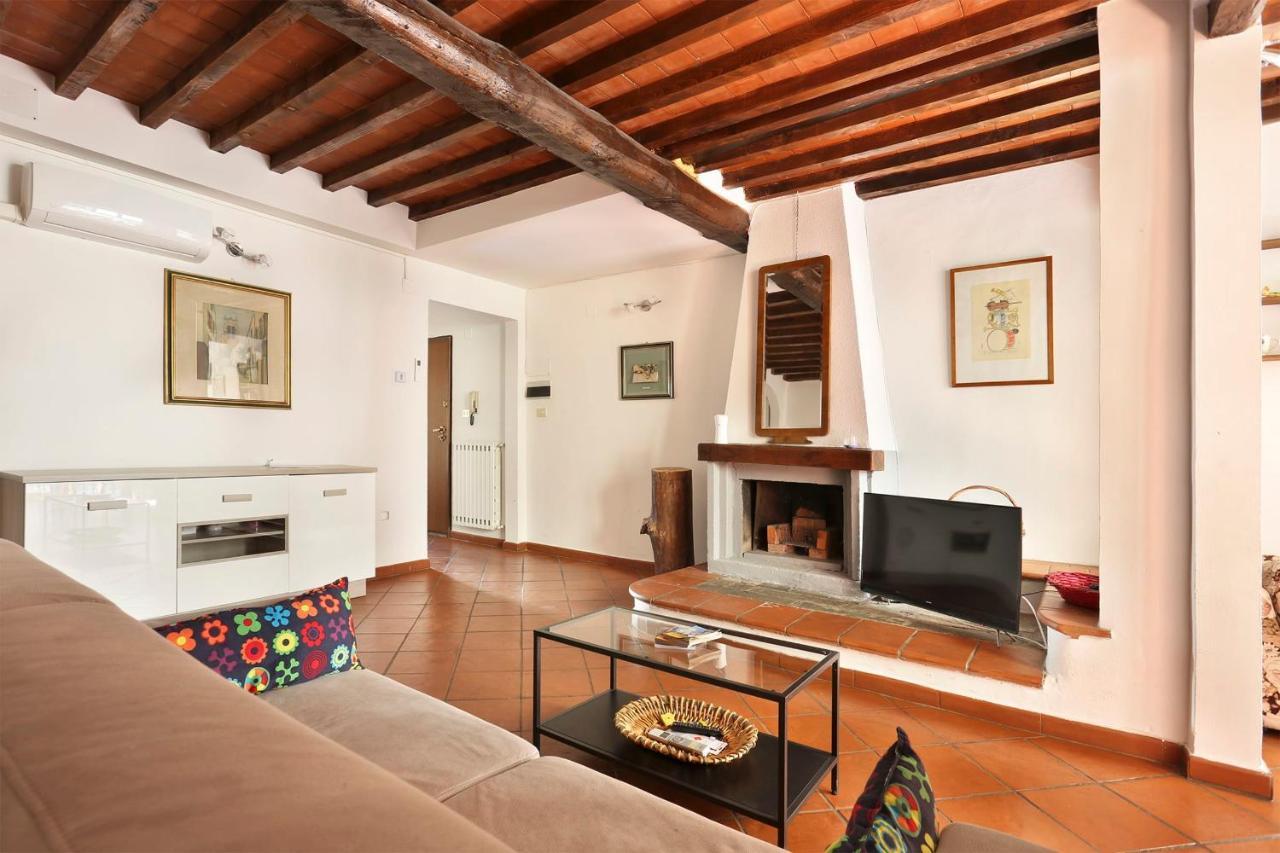Tornabuoni Apartment- Hosted By Sweetstay Florenz Exterior foto