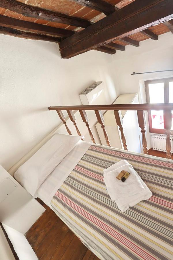 Tornabuoni Apartment- Hosted By Sweetstay Florenz Exterior foto